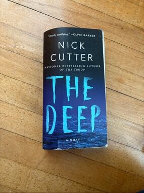 Nick Cutter - The Deep (Blue Cover)